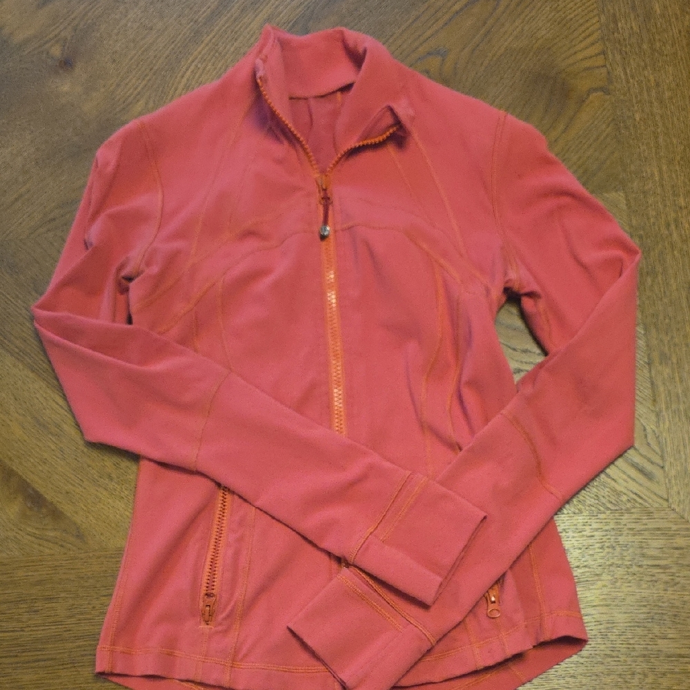 Lululemon Zip Up With Thumb Holes And Hand Covers